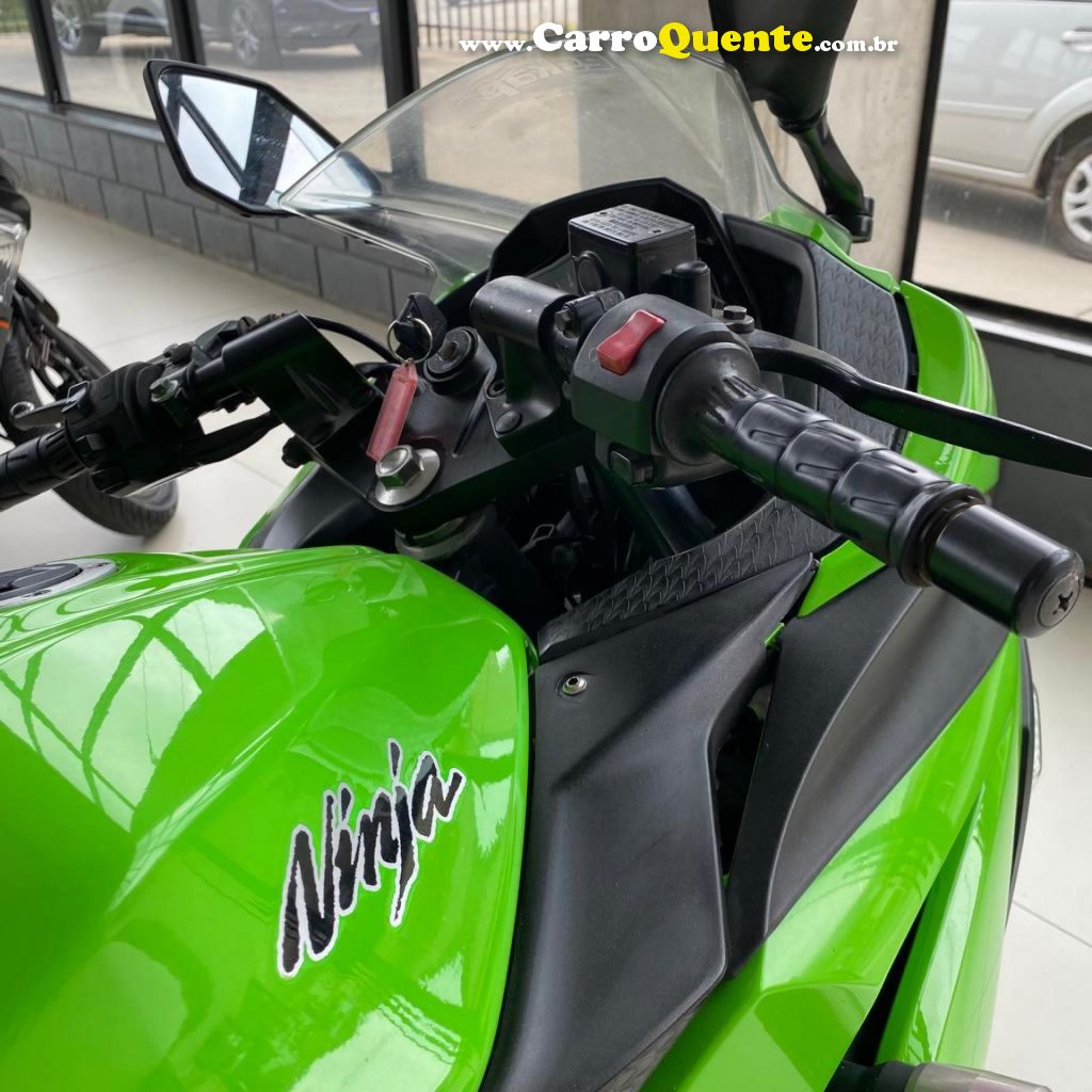 KAWASAKI   NINJA 300   VERDE 2014 296 GASOLINA - Loja