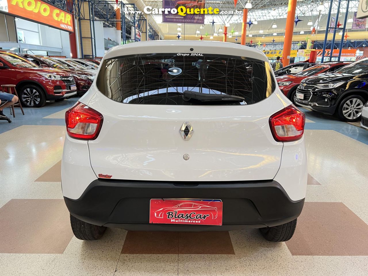 RENAULT   KWID ZEN 1.0 FLEX 12V 5P MEC.   BRANCO 2022 1.0 FLEX - Loja