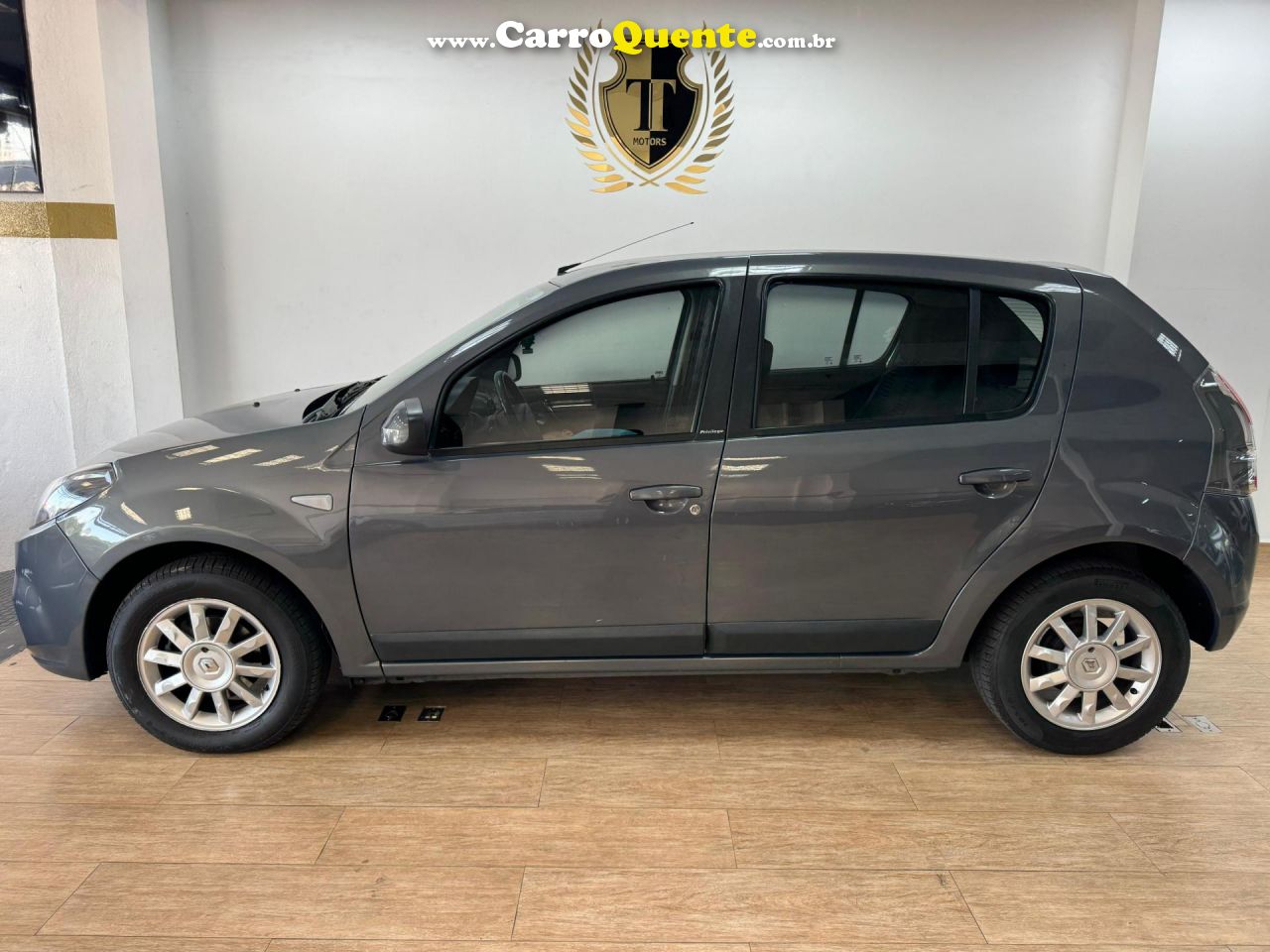 RENAULT   SANDERO PRIVILÈGE HI-FLEX 1.6 16V 5P AUT   CINZA 2014 1.6 FLEX - Loja