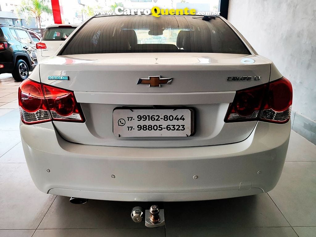 CHEVROLET CRUZE 1.8 LT 16V SEDAN - Loja