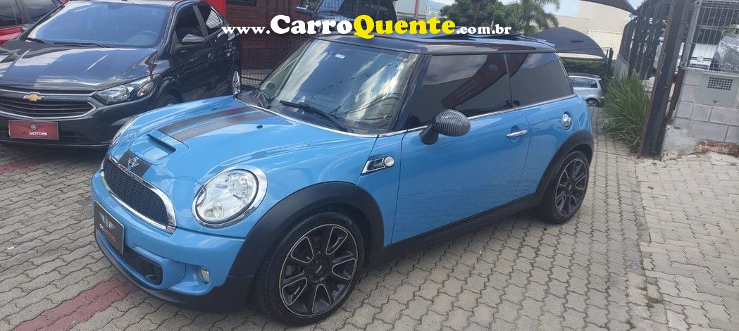 MINI COOPER 1.6 S BAYSWATER 16V - Loja