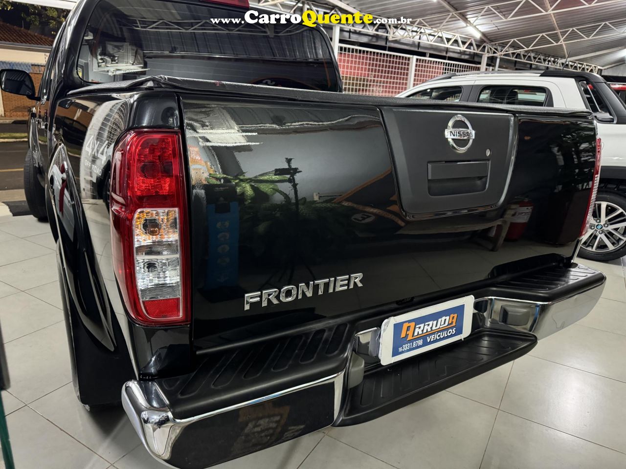 NISSAN   FRONTIER S CD 4X4 2.5 TB DIESEL   PRETO 2014 2.5 DIESEL - Loja