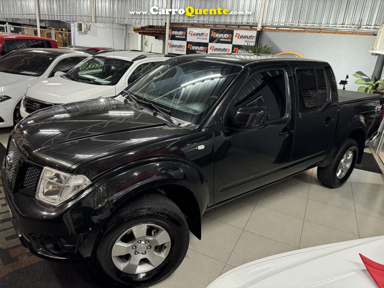 NISSAN   FRONTIER S CD 4X4 2.5 TB DIESEL   PRETO 2014 2.5 DIESEL - Loja