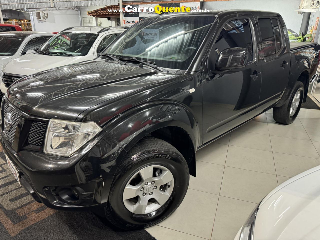 NISSAN   FRONTIER S CD 4X4 2.5 TB DIESEL   PRETO 2014 2.5 DIESEL - Loja