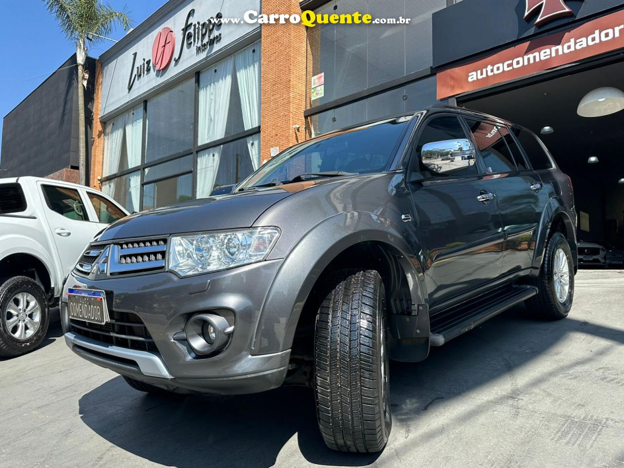 MITSUBISHI   PAJERO HPE 3.2 4X4 T.I. DIES. 5P AUT.   CINZA 2016 3.2 DIESEL - Loja