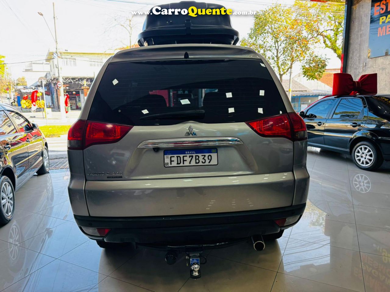 MITSUBISHI   PAJERO DAKARHPE 3.5 4X4 FLEX 5P AUT.   PRATA 2015 3.5 FLEX - Loja