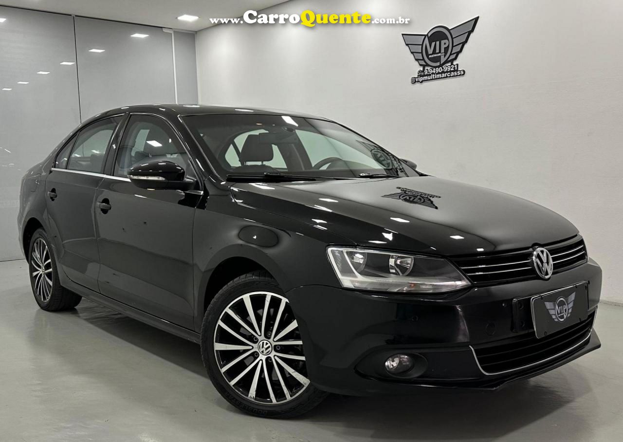 VOLKSWAGEN   JETTA HIGHLINE 2.0 TSI 16V 4P TIPTRONIC   PRETO 2013 2.0 GASOLINA - Loja