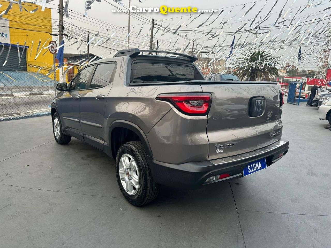 FIAT   TORO FREEDOM ROAD 1.8 16V FLEX AUT.   CINZA 2018 1.8 FLEX - Loja