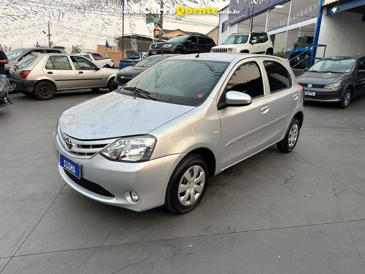 TOYOTA   ETIOS X 1.3 FLEX 16V 5P MEC.   PRATA 2015 1.3 FLEX - Loja