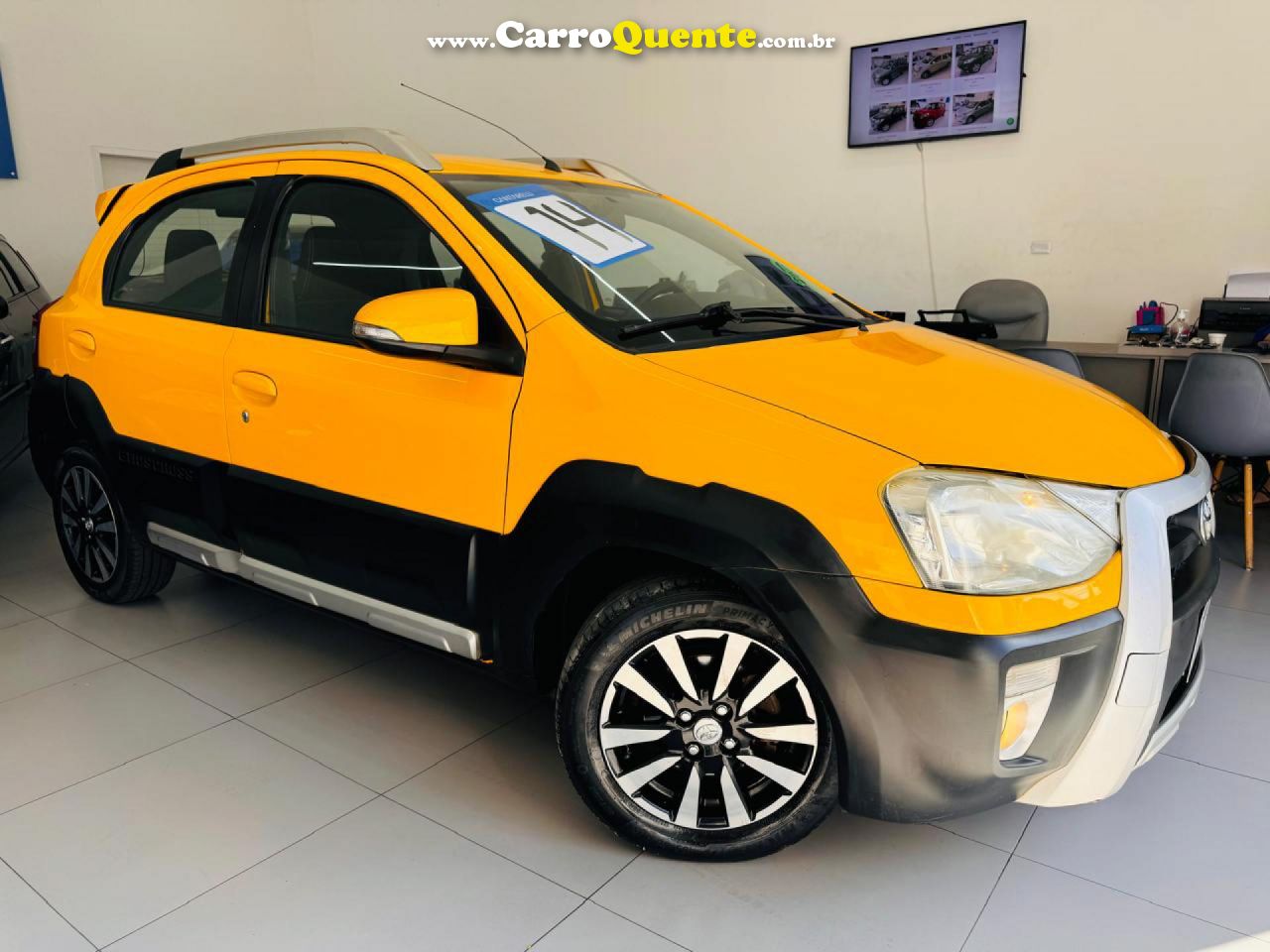 TOYOTA   ETIOS CROSS 1.5 FLEX 16V 5P MEC.   AMARELO 2014 1.5 FLEX - Loja