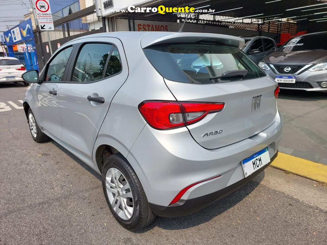 FIAT   ARGO 1.0 6V FLEX.   PRATA 2023 1.0 FLEX - Loja