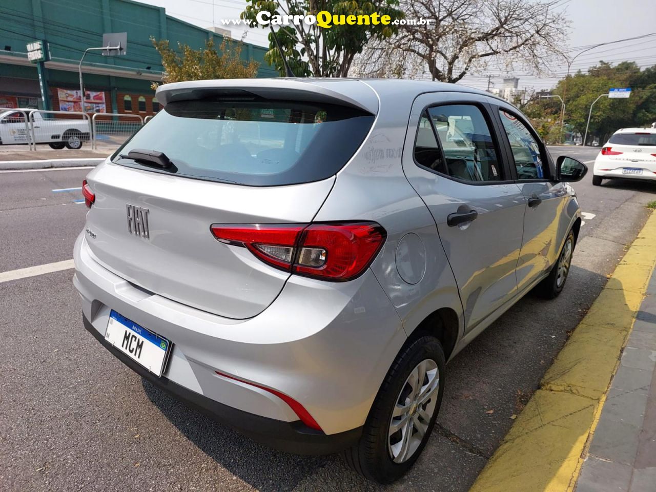 FIAT   ARGO 1.0 6V FLEX.   PRATA 2023 1.0 FLEX - Loja