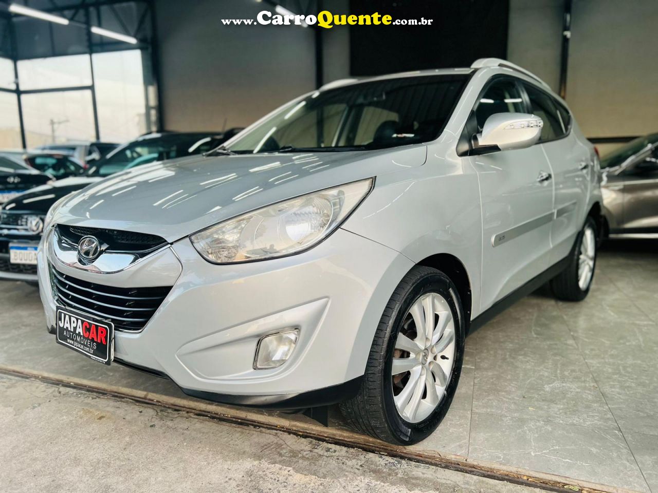 HYUNDAI   IX35 2.0 16V 170CV 2WD4WD AUT.   PRATA 2012 2.0 GASOLINA - Loja