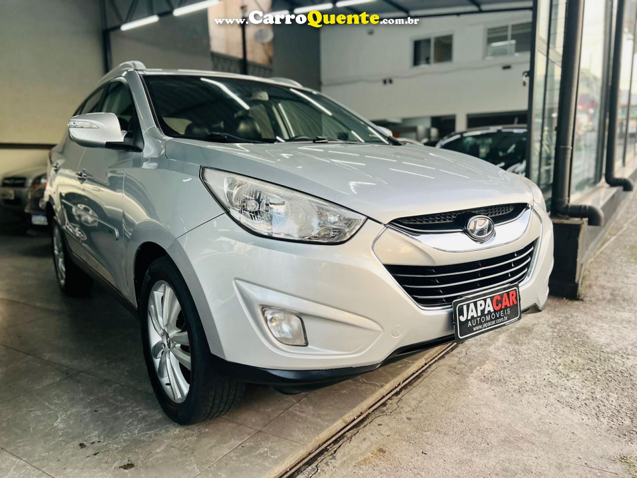 HYUNDAI   IX35 2.0 16V 170CV 2WD4WD AUT.   PRATA 2012 2.0 GASOLINA - Loja