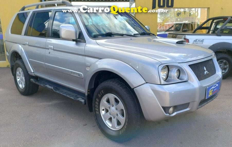 Mitsubishi PAJERO SPORT 2.5 HPE 4X4 8V TURBO INTERCOOLER DIESEL 4P AUTOMÁTICO - Loja