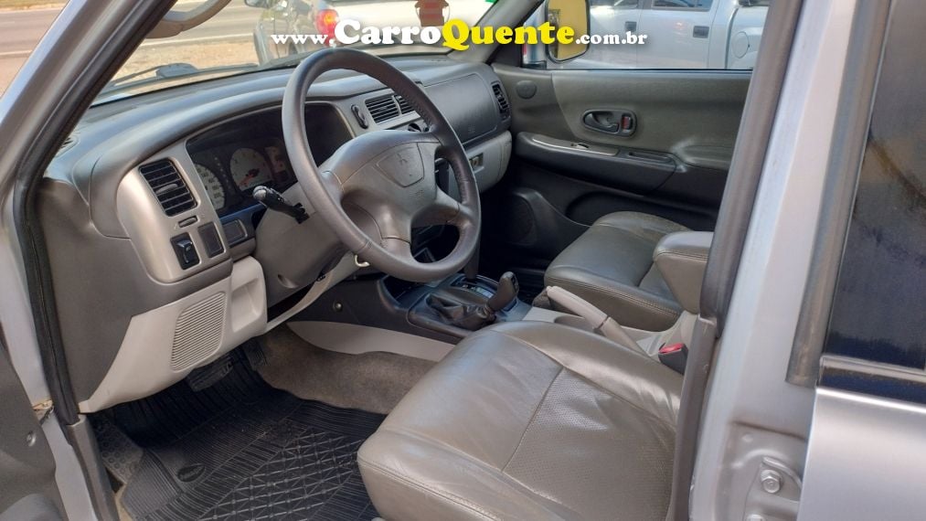 Mitsubishi PAJERO SPORT 2.5 HPE 4X4 8V TURBO INTERCOOLER DIESEL 4P AUTOMÁTICO - Loja