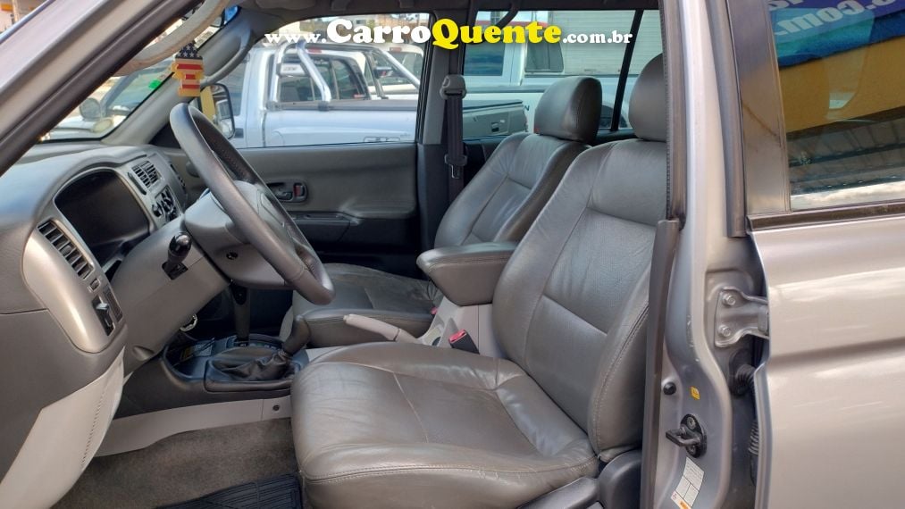 Mitsubishi PAJERO SPORT 2.5 HPE 4X4 8V TURBO INTERCOOLER DIESEL 4P AUTOMÁTICO - Loja