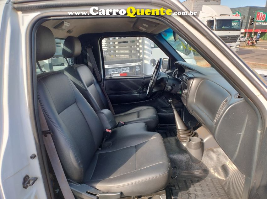 Ford RANGER 3.0 XL 4X4 CS TURBO ELECTRONIC DIESEL 2P MANUAL - Loja