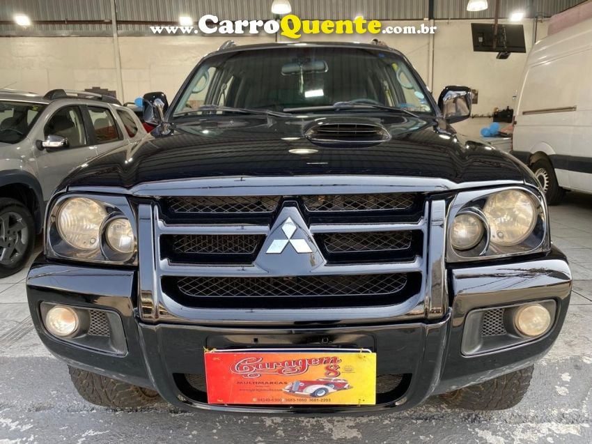 Mitsubishi PAJERO SPORT 2.5 HPE 4X4 8V TURBO INTERCOOLER DIESEL 4P AUTOMÁTICO - Loja