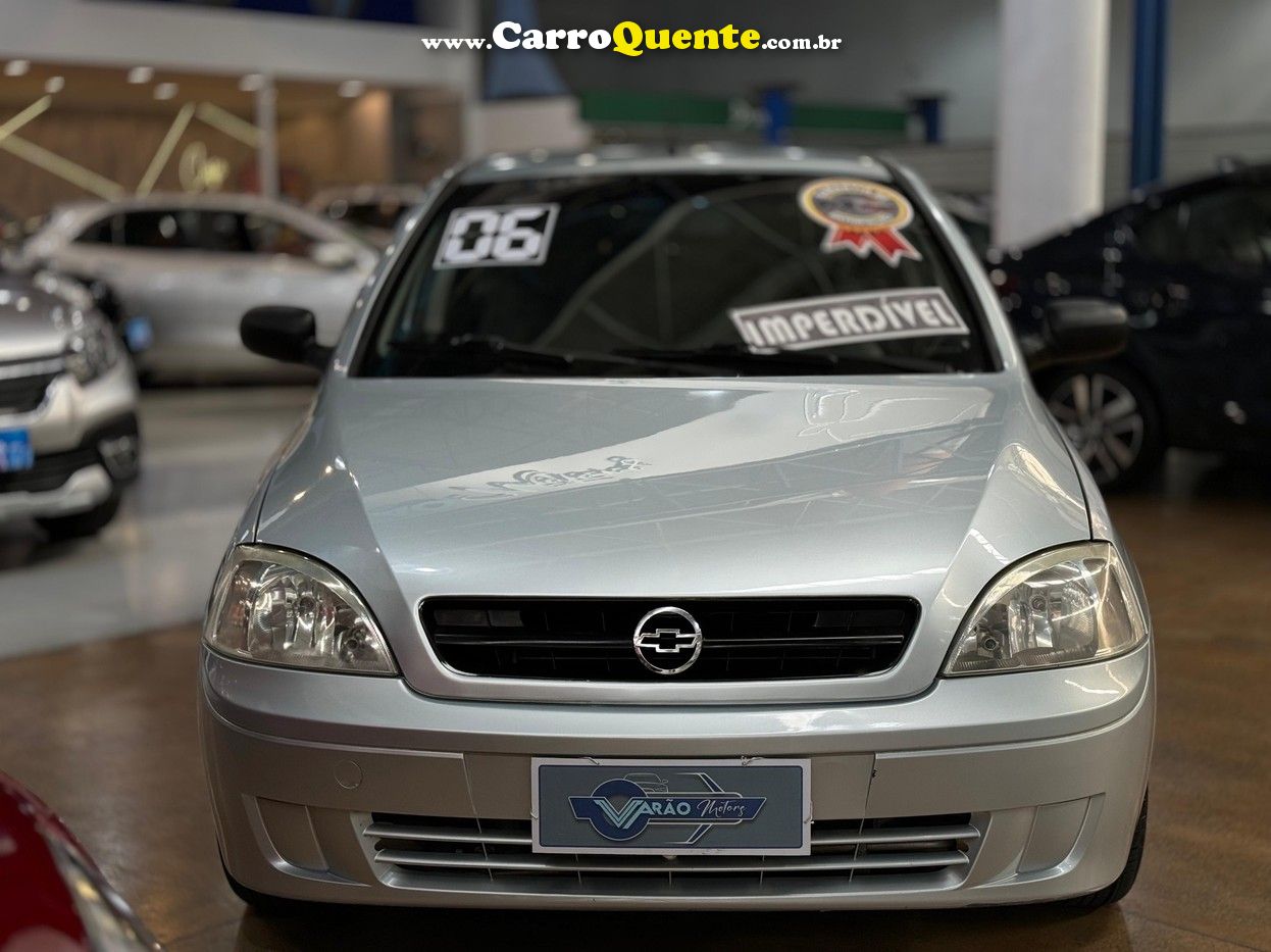 CHEVROLET CORSA 1.8 MPFI MAXX SEDAN 8V - Loja