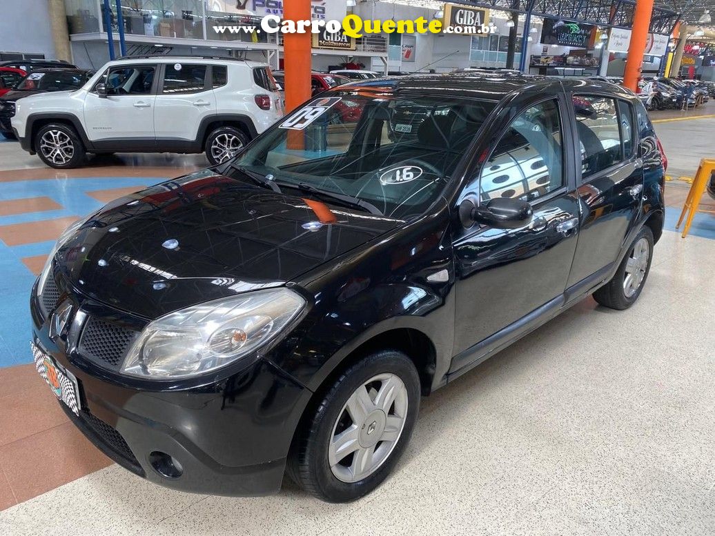 RENAULT SANDERO 1.6 PRIVILEGE 8V - Loja