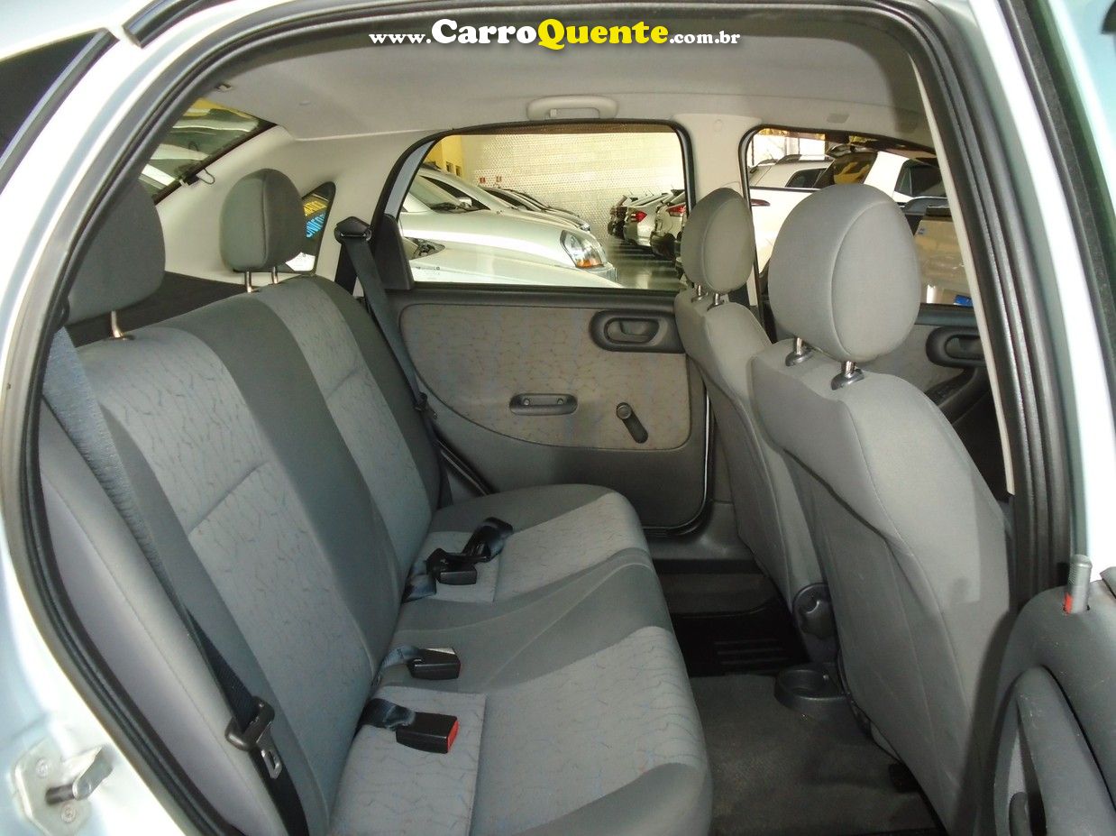 CHEVROLET CORSA 1.8 MPFI MAXX SEDAN 8V - Loja