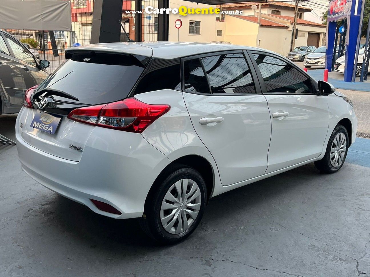 TOYOTA YARIS 1.5 XL - Loja