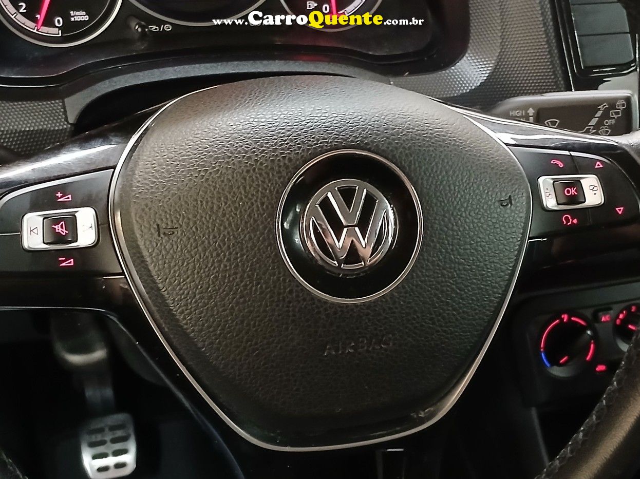 VOLKSWAGEN UP 1.0 TSI MOVE UP 12V - Loja