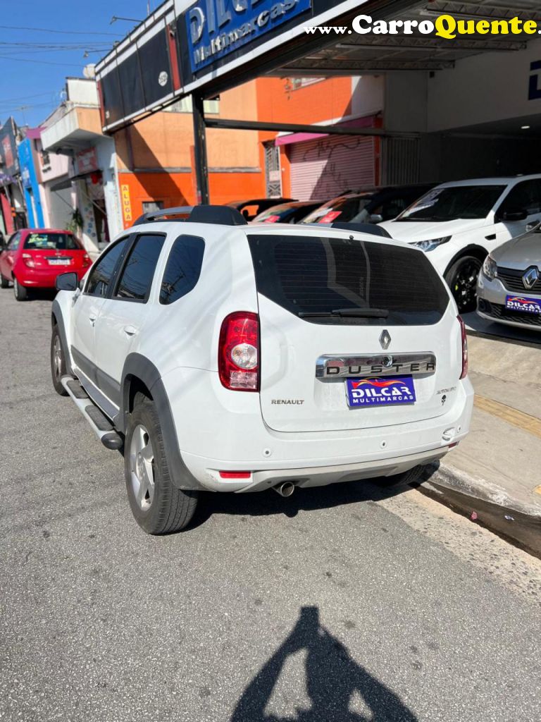 RENAULT   DUSTER DYNAMIQUE 2.0 FLEX 16V AUT.   BRANCO 2015 2.0 FLEX - Loja