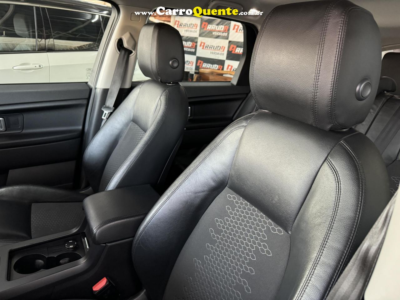 LAND ROVER   DISCOVERY SPORT SE 2.0 4X4 AUT.FLEX   PRETO 2016 2.0 GASOLINA - Loja