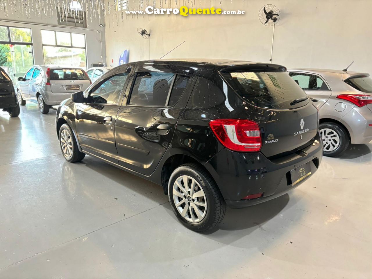 RENAULT   SANDERO AUTHENTIQUE FLEX 1.0 12V 5P   PRETO 2018 1.0 FLEX - Loja