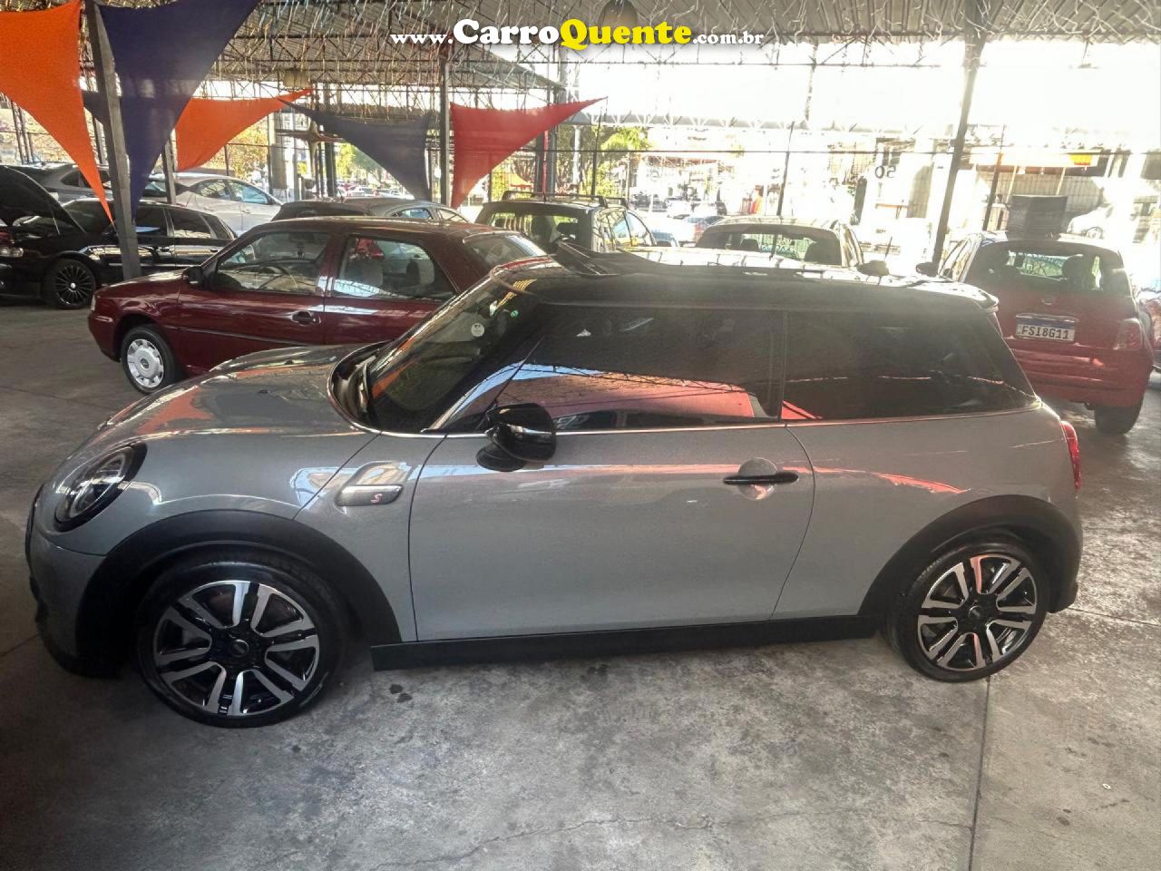 MINI   COOPER S 2.0 TURBO 16V 3P AUT.   CINZA 2022 2.0 GASOLINA - Loja