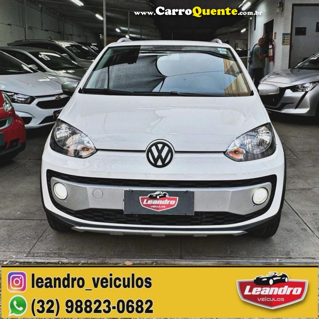 VOLKSWAGEN   UP! CROSS 1.0 TSI TOTAL FLEX 12V 5P   BRANCO 2016 1.0 FLEX - Loja