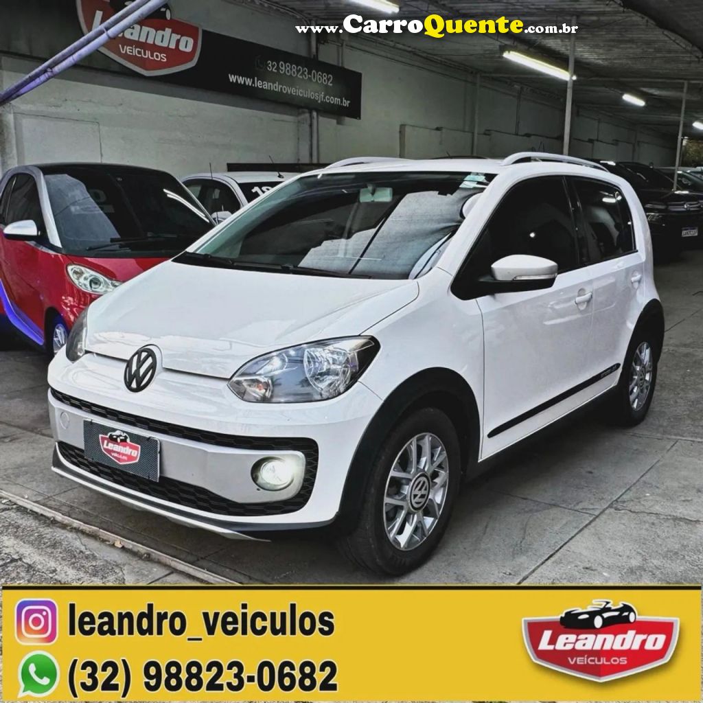 VOLKSWAGEN   UP! CROSS 1.0 TSI TOTAL FLEX 12V 5P   BRANCO 2016 1.0 FLEX - Loja