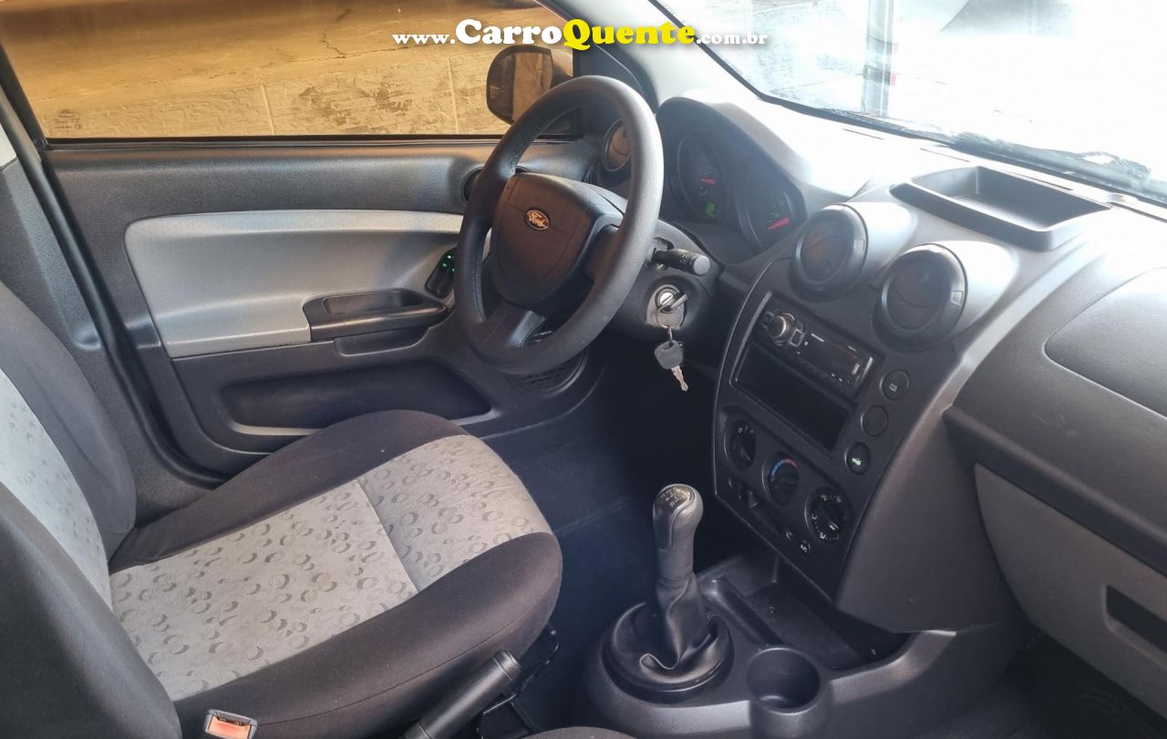 FORD   FIESTA 1.0 8V FLEXCLASS 1.0 8V FLEX 5P   PRETO 2009 1.0 FLEX - Loja