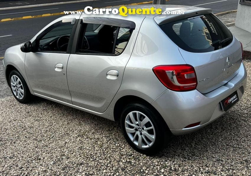 Renault SANDERO 1.6 EXPRESSION 8V FLEX 4P MANUAL - Loja