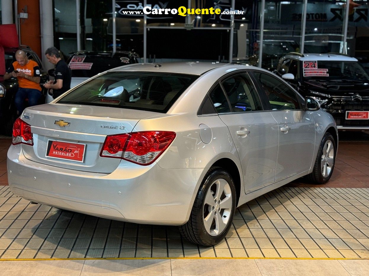 CHEVROLET CRUZE 1.8 LT 16V SEDAN - Loja