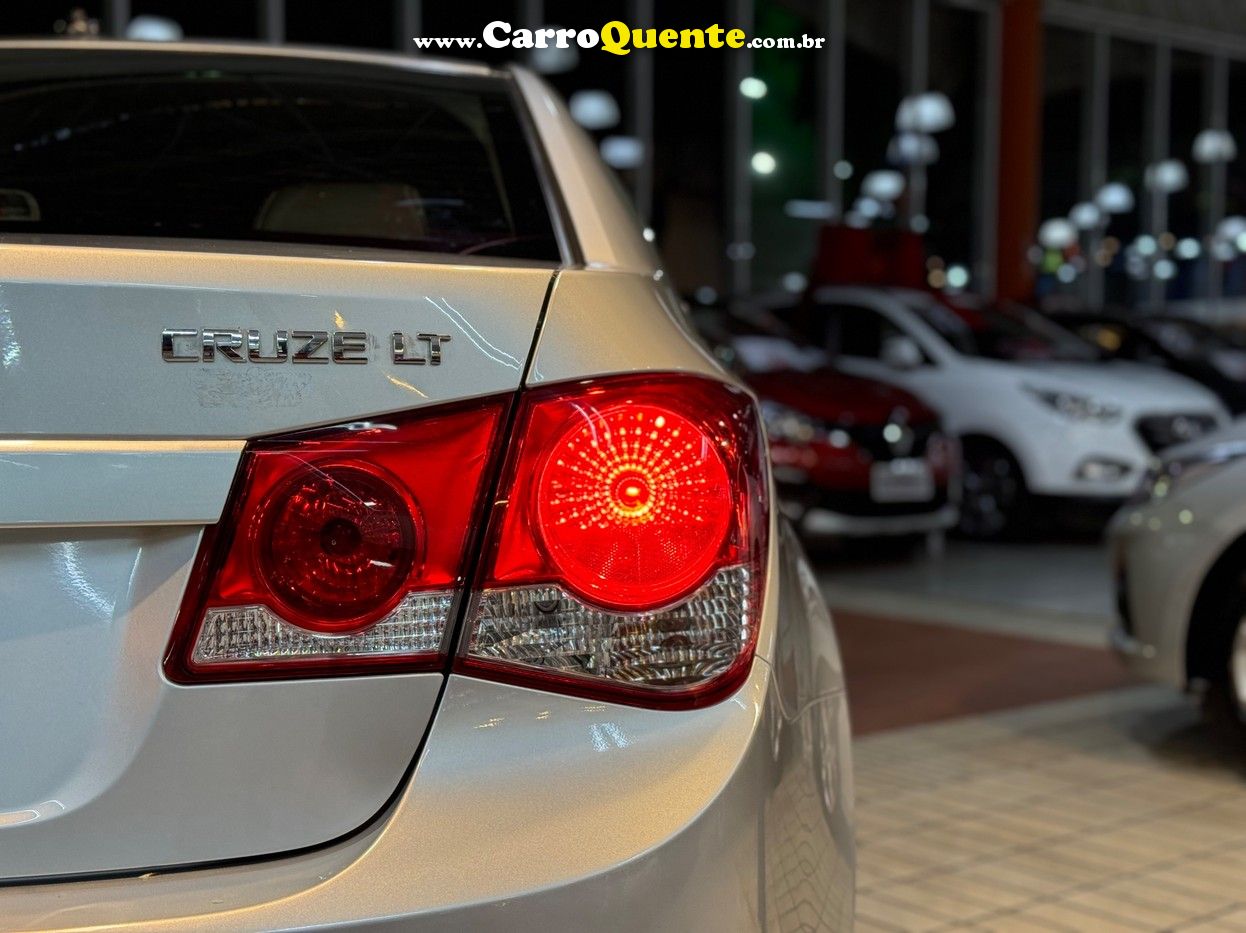 CHEVROLET CRUZE 1.8 LT 16V SEDAN - Loja