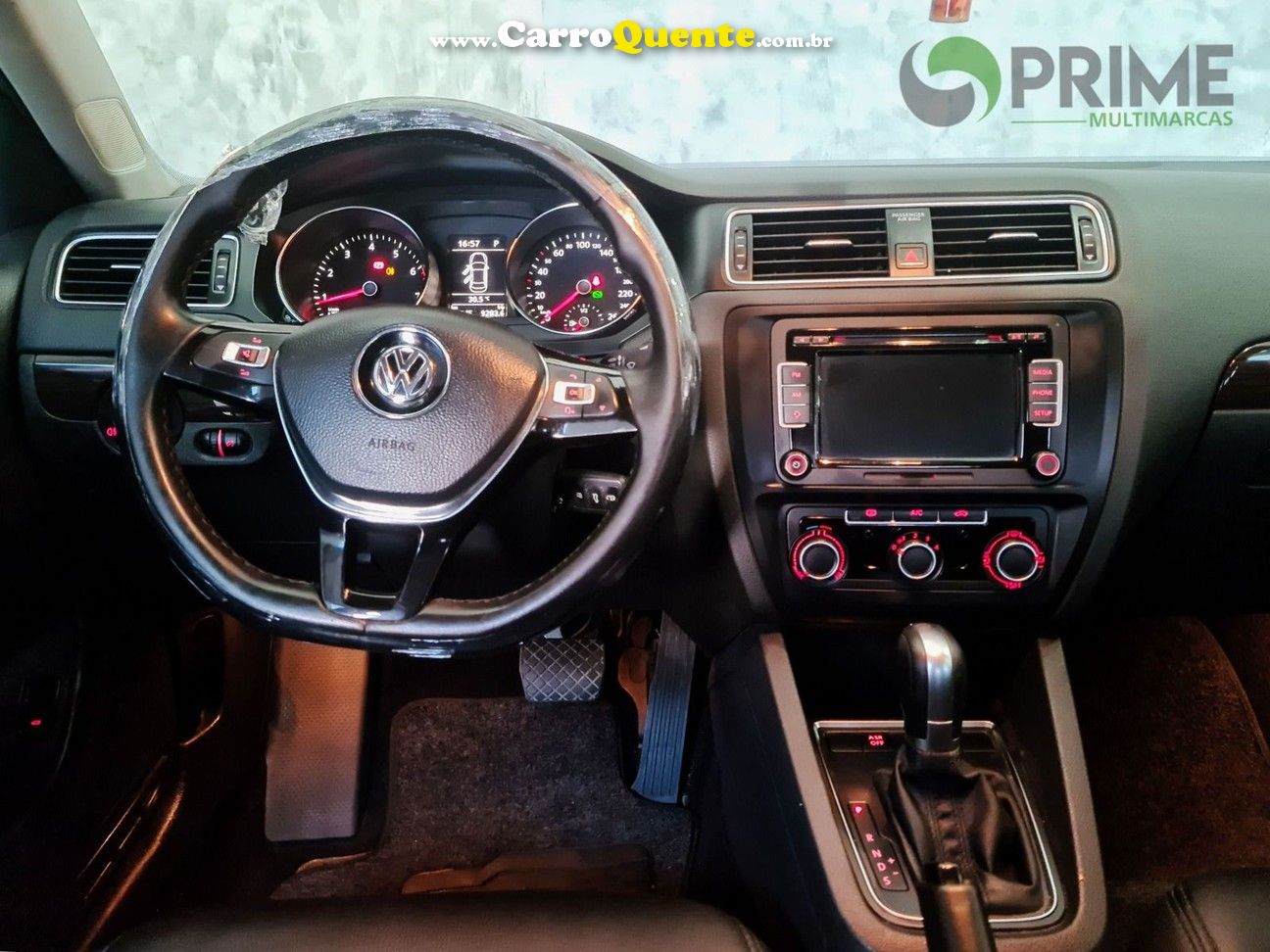 VOLKSWAGEN JETTA 2.0 COMFORTLINE - Loja