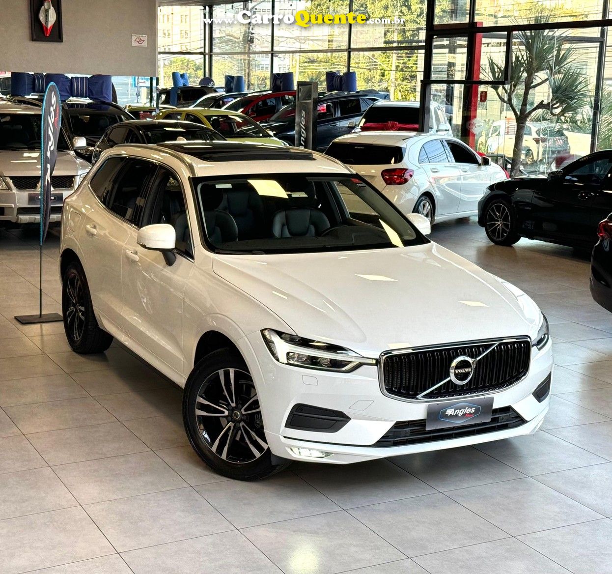 VOLVO XC60 2.0 T5 MOMENTUM AWD - Loja