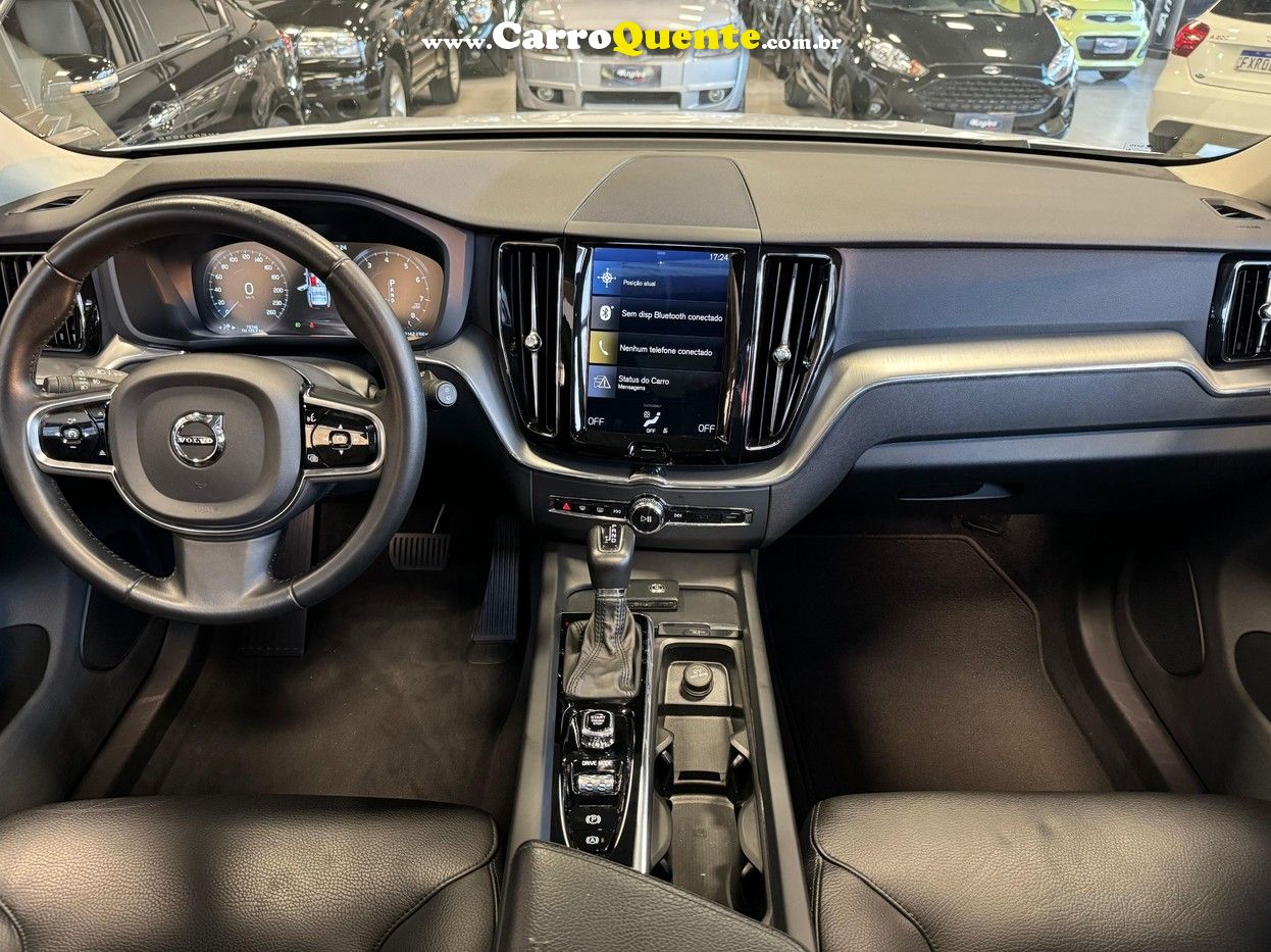 VOLVO XC60 2.0 T5 MOMENTUM AWD - Loja