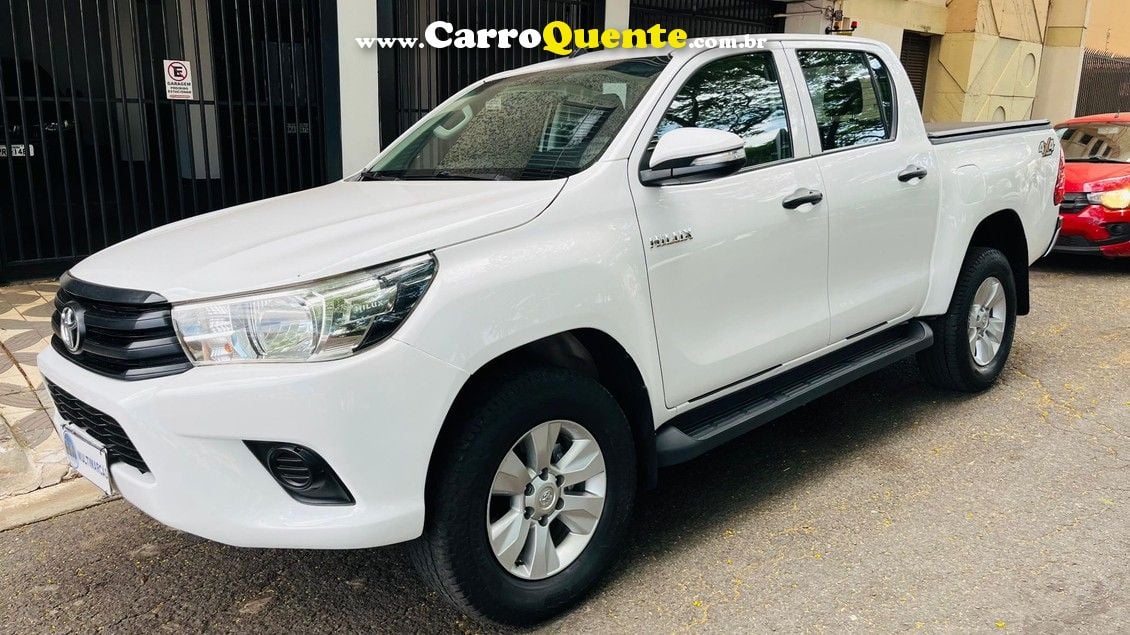 TOYOTA HILUX 2.8 STD 4X4 CD 16V - Loja