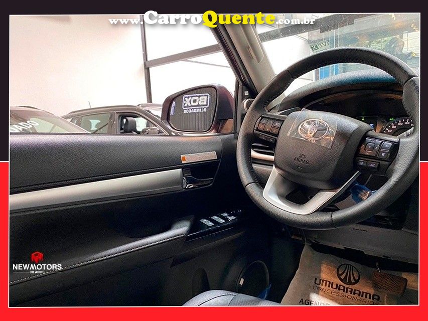 TOYOTA HILUX 2.8 D-4D TURBO CD SRX 4X4 - Loja