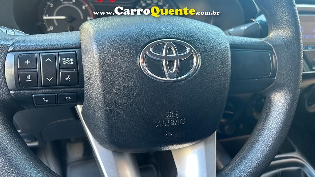 TOYOTA HILUX 2.8 STD 4X4 CD 16V - Loja