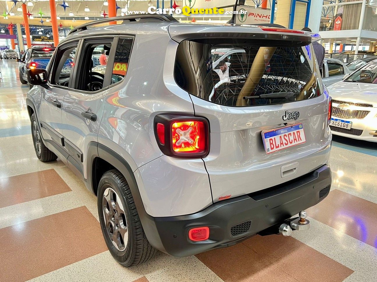 JEEP RENEGADE 1.8 16V - Loja