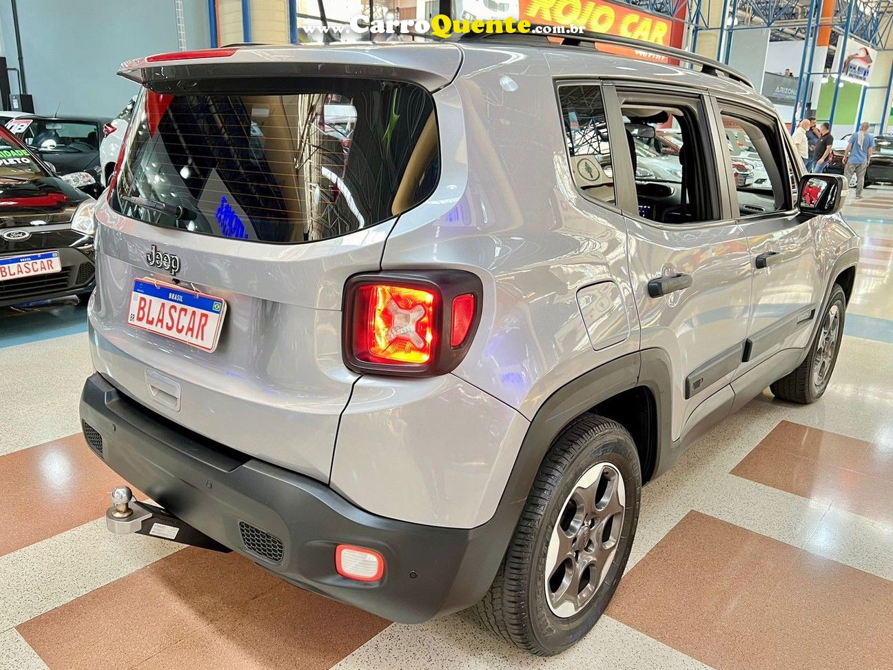 JEEP RENEGADE 1.8 16V - Loja