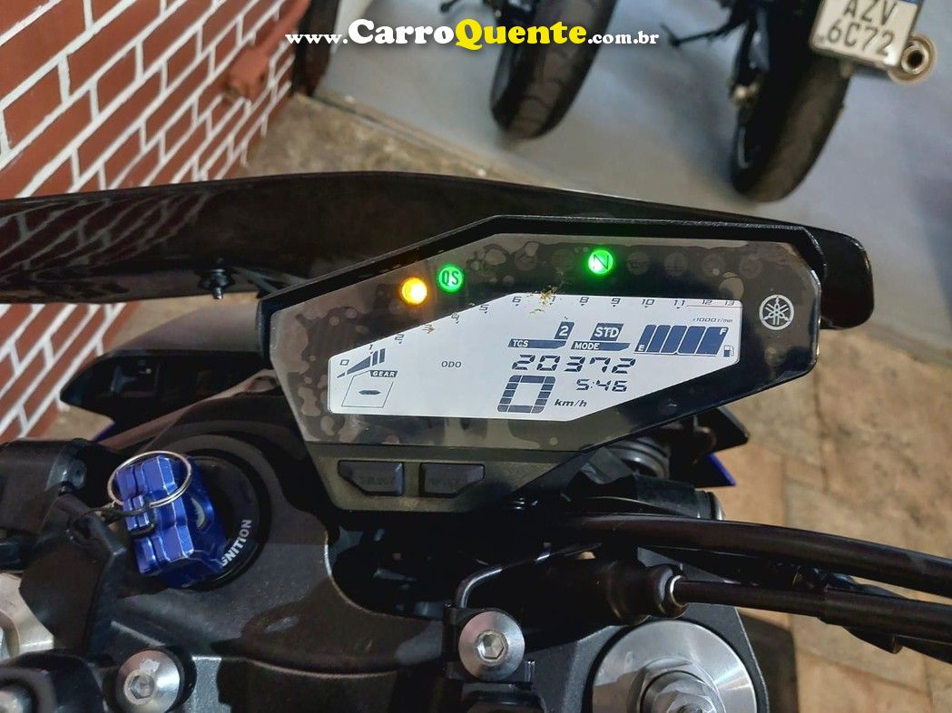 YAMAHA MT-09  - Loja