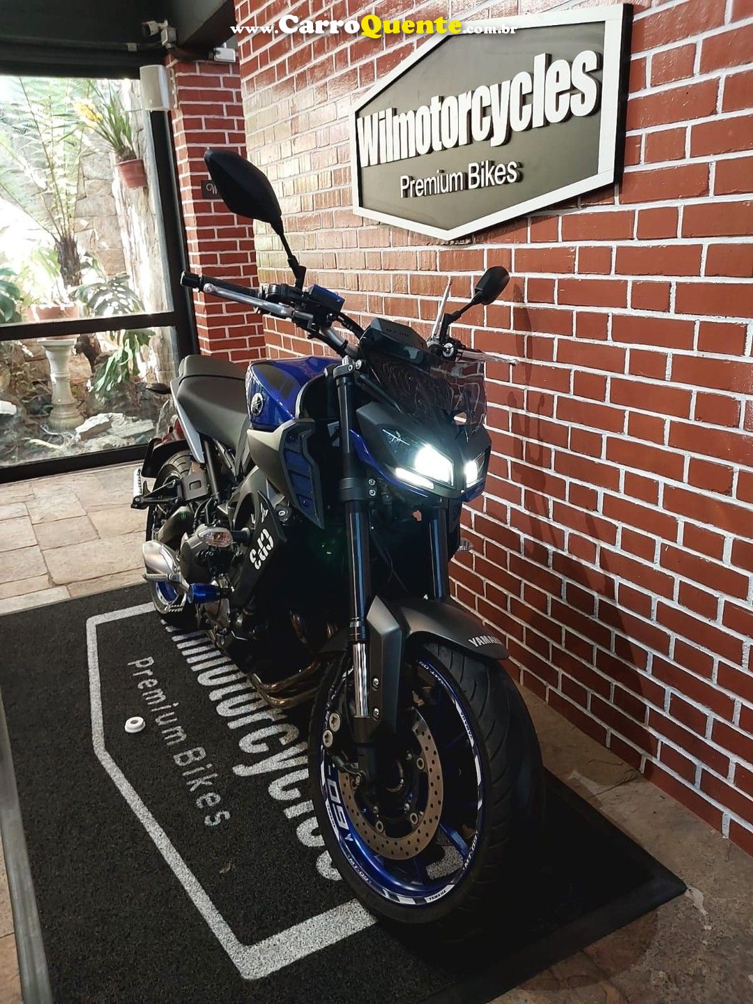 YAMAHA MT-09  - Loja