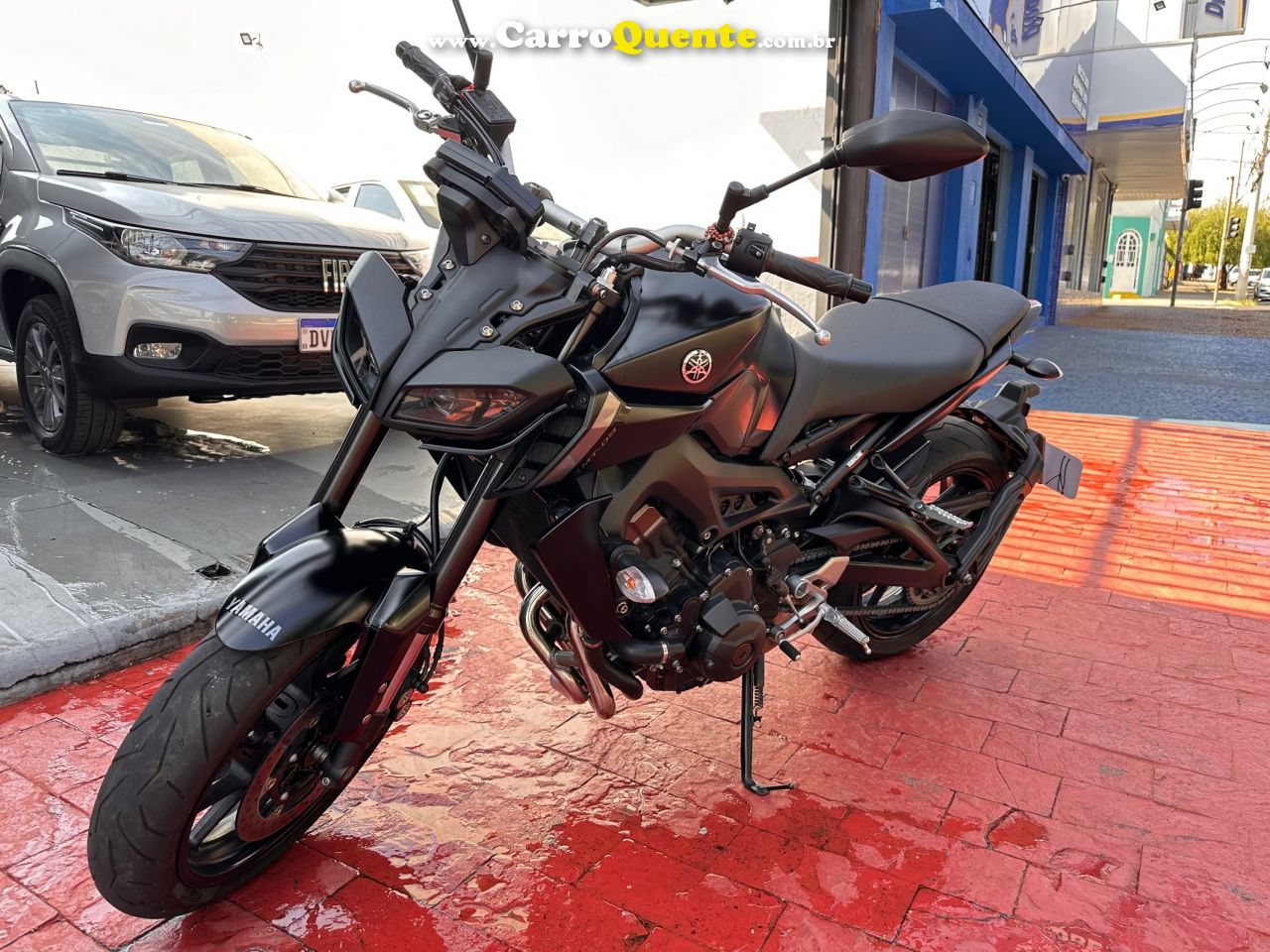 YAMAHA MT-09  - Loja