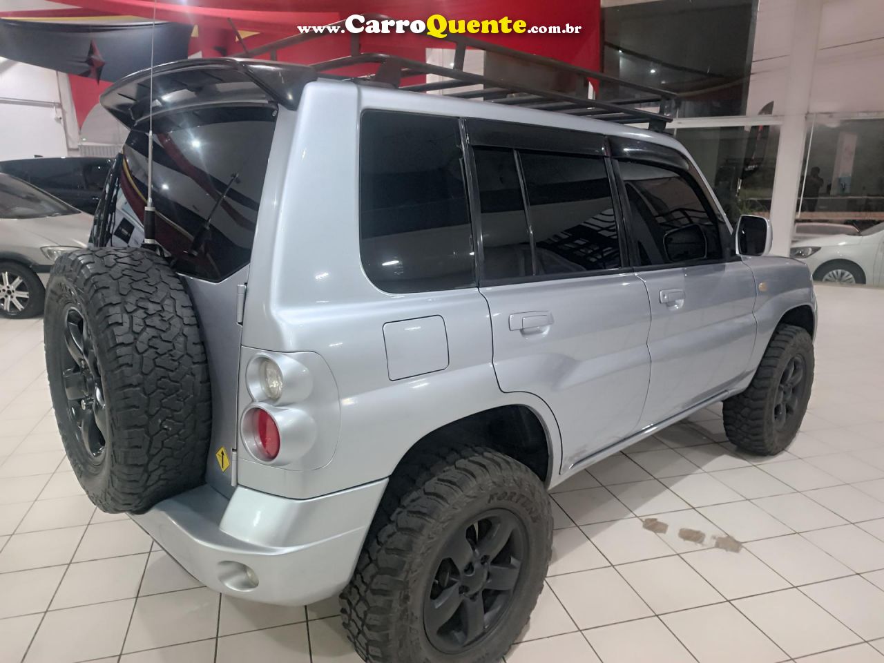 MITSUBISHI   PAJERO TR4 2.0 2.0 FLEX 16V 4X4 MEC.   PRATA 2008 2.0 FLEX - Loja